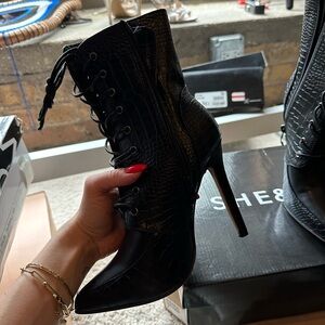 Crocodile lace up boots